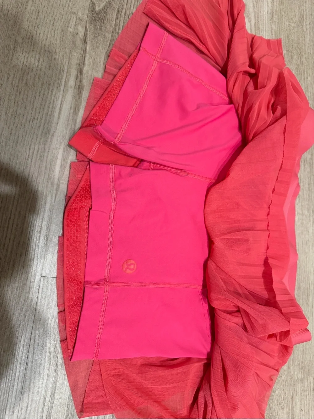 lululemon athletica flowy pink
